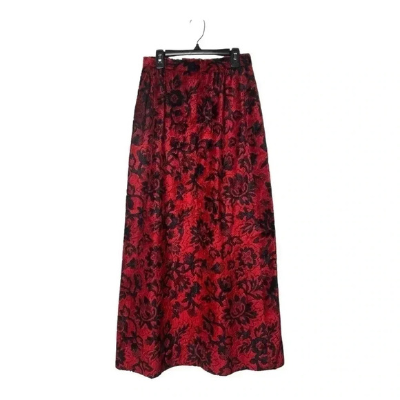 1539. VINTAGE 1960’s RED BLACK IN COLOR TAPESTRY MAXI SKIRT SEE MEASUREMENTS - Picture 2 of 9